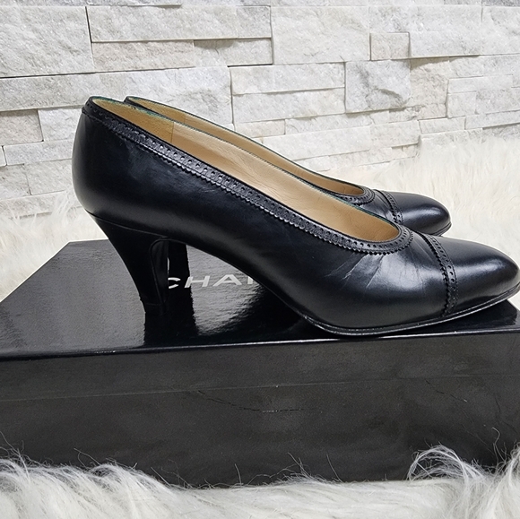 Auth Vintage 80s Chanel pump with patent - Picture 5 of 13